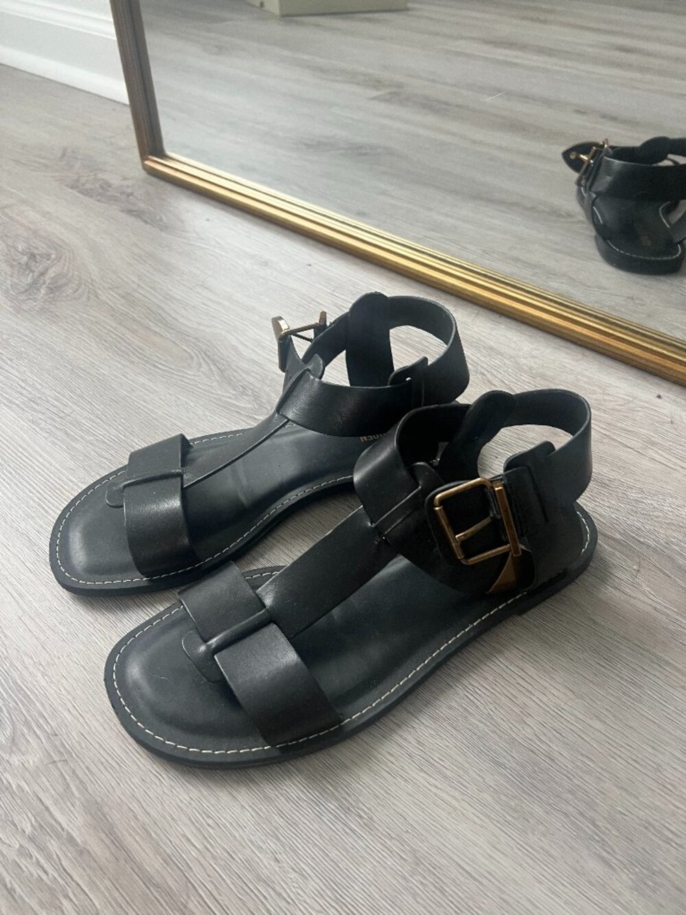 Steve Madden Donddi Black Leather — size 8
